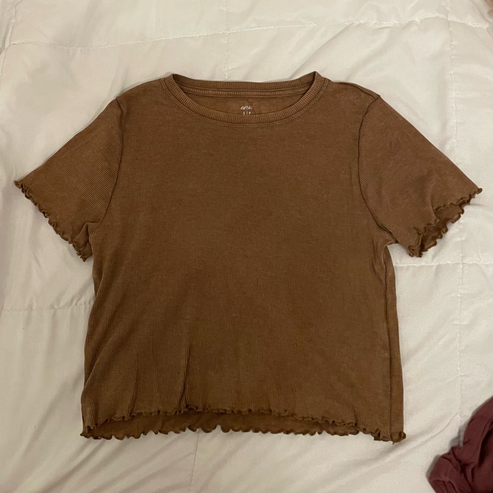 Aerie brown t-shirt